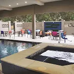 La Quinta By Wyndham Waco Baylor Downtown 